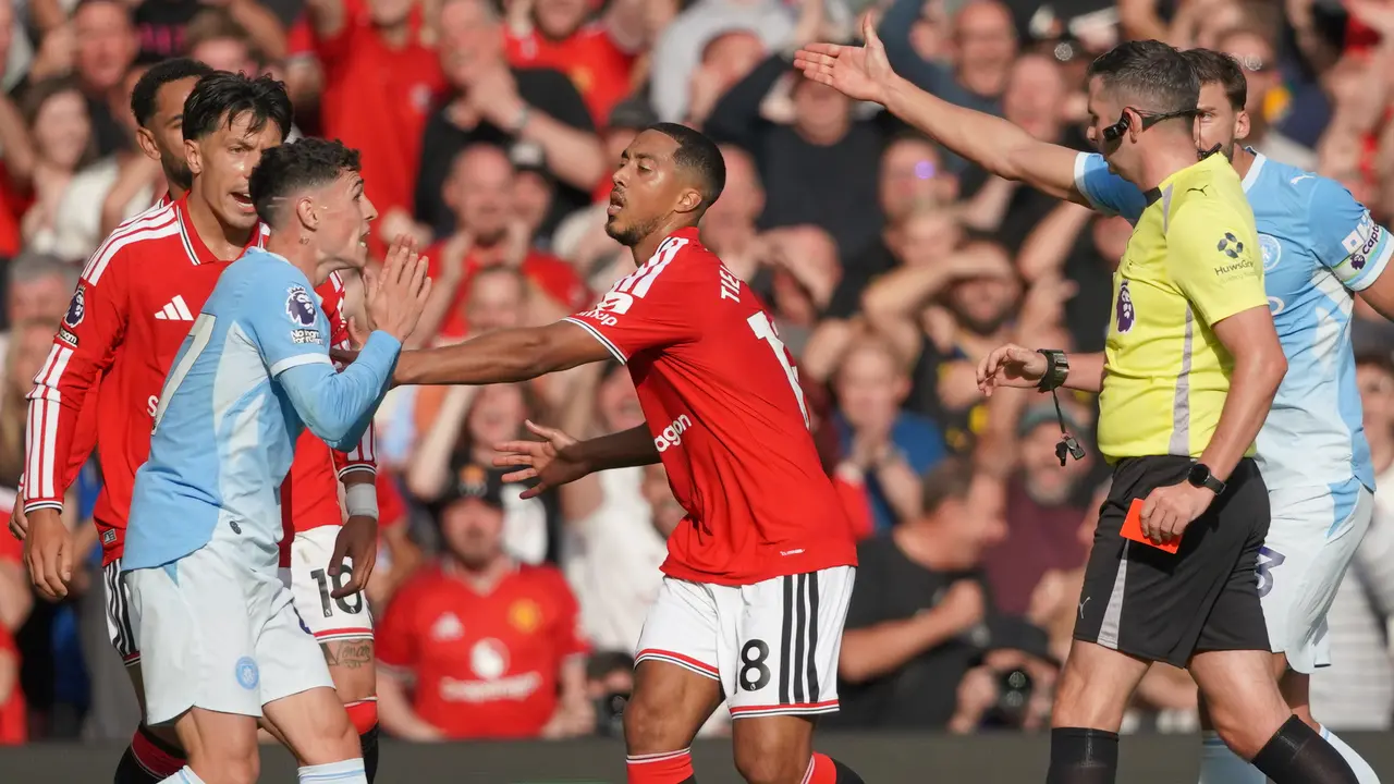 Manchester City Menang Dramatis atas Manchester United Meski Bermain dengan 10 Pemain